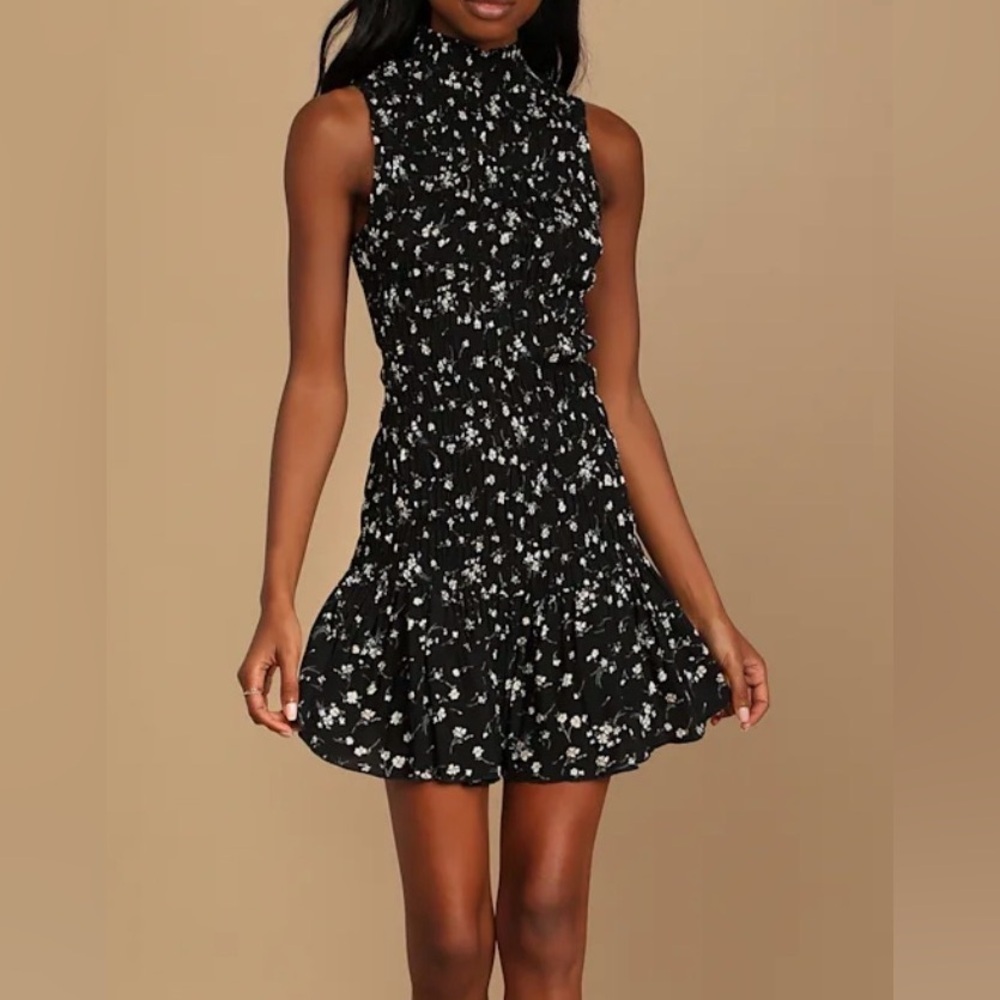 Lulus Bouquets For You Black Floral Smocked Mini Dress XS Ruffle Bottom